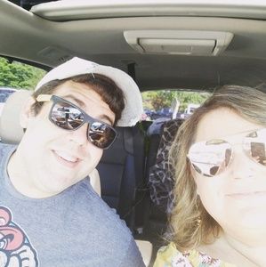 Meet your Posher, Whitney